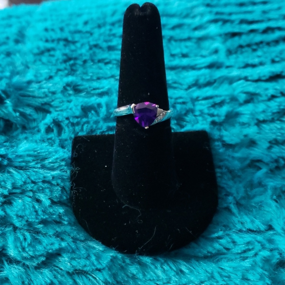 Sterling silver and Amethyst Ring/CZ accent 7